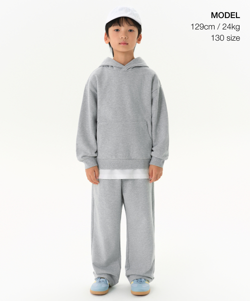 MUSINSA STANDARD KIDS（ムシンサスタンダードキッズ）の「オーバーサイズフードパーカースウェットシャツ [ミディアムグレー]（パーカー・レディース・その他・110/120/130/140/150/100/160）」の2枚目の写真
