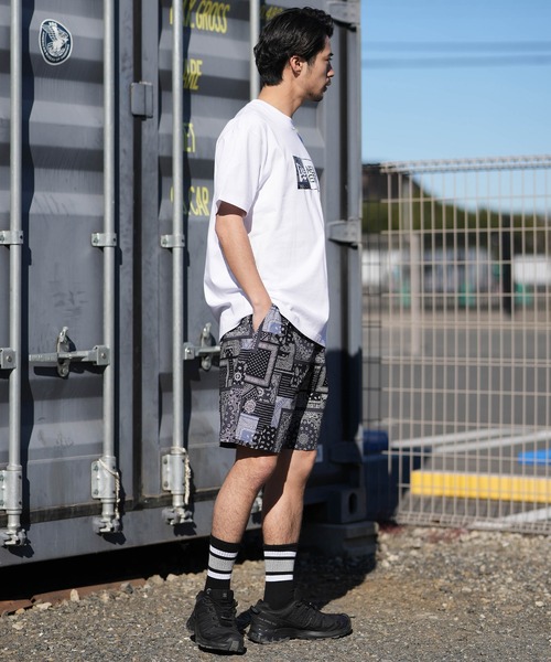 NEW ERA(ニューエラ)の「NEW ERA/ニューエラ 半袖 Tシャツ Oriental Paisley ボックスロゴ セットアップ対応(Tシャツ/カットソー・メンズ・ホワイト/ブラック・M/L/XL/XXL)」の16枚目の写真