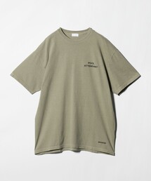 ＜PARATRAIT＞POOL ATTENDANT Tシャツ