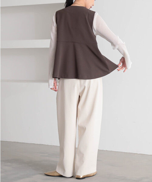 for/c(フォーシー)の「ペプラムジレ【サスティナブル】(ベスト・レディース・ブラウン/ブラック・L/M/S)」の7枚目の写真
