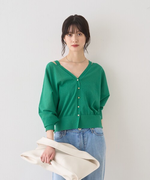 Rouge vif（ルージュヴィフ）の「ネックスリットVネックシアーカーディガン/ニット（カーディガン/ボレロ・レディース・グレー/オフホワイト/グリーン・フリー）」の15枚目の写真