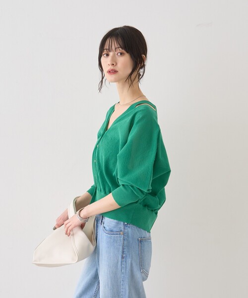 Rouge vif（ルージュヴィフ）の「ネックスリットVネックシアーカーディガン/ニット（カーディガン/ボレロ・レディース・グレー/オフホワイト/グリーン・フリー）」の16枚目の写真