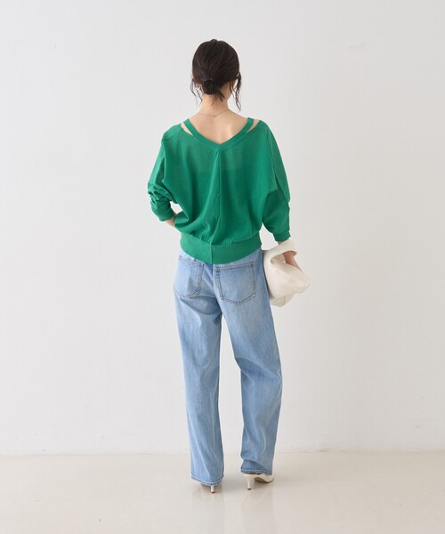Rouge vif(ルージュヴィフ)の「ネックスリットVネックシアーカーディガン/ニット(カーディガン/ボレロ・レディース・グレー/オフホワイト/グリーン・フリー)」の13枚目の写真