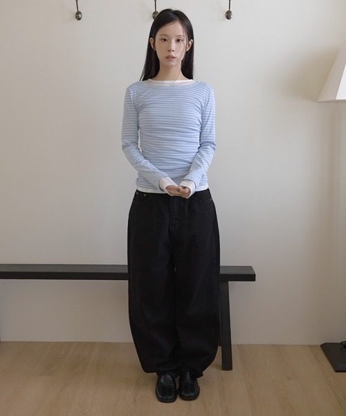 UNE MANSION(ユヌマンション)の「ベーシックルーズネックサイドシャーリングレイヤードストライプTシャツカットソー(Tシャツ/カットソー・レディース・ブラック/ベビーピンク/ブルー系その他・FREE)」の22枚目の写真