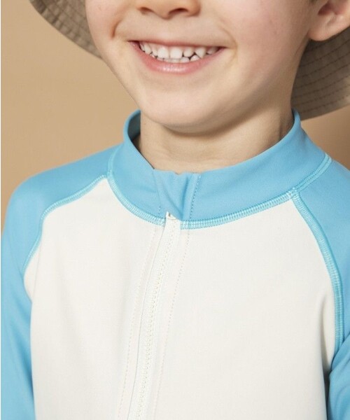 BRANSHES（ブランシェス）の「【水着 / SWIM】長袖ラッシュガード＆サーフパンツセット（水着・キッズ・チャコールグレー/ブルー・120/100/110/90）」の15枚目の写真