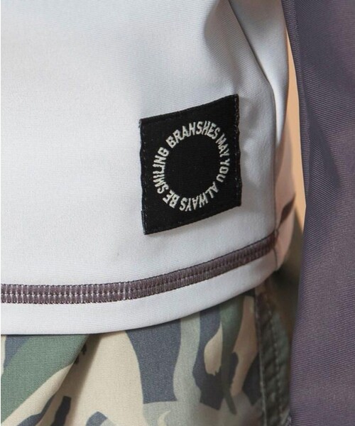 BRANSHES（ブランシェス）の「【水着 / SWIM】長袖ラッシュガード＆サーフパンツセット（水着・キッズ・チャコールグレー/ブルー・120/100/110/90）」の9枚目の写真