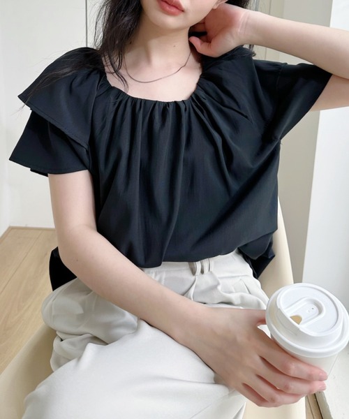 Ada.(エイダ)の「フロントギャザー フレアフレンチスリーブブラウス(シャツ/ブラウス・レディース・ホワイト/ブラック/ベージュ・FREE)」の11枚目の写真