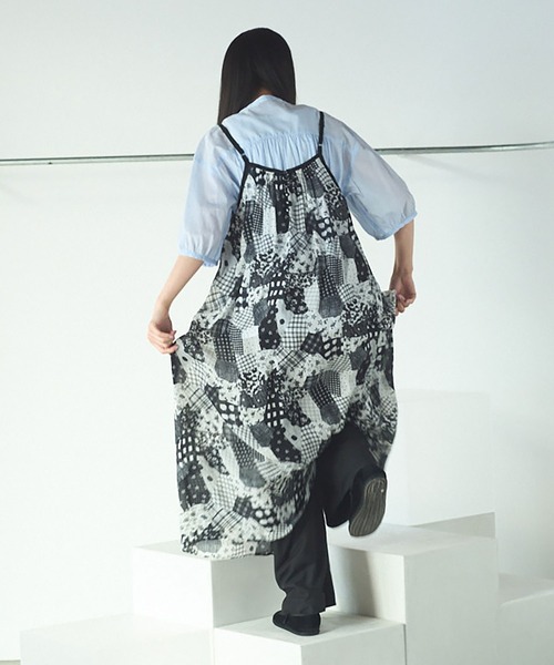 bulle de savon(ビュルデサボン)の「△patchwork プリント ワンピース(ワンピース・レディース・ブラック・FREE)」の3枚目の写真