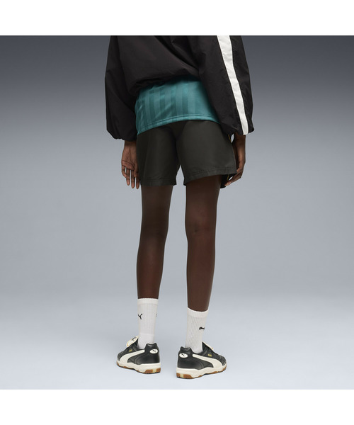 PUMA（プーマ）の「PUMA プーマ ユニセックス フューチャー プーマ アーカイブ キング リラッ（その他パンツ・メンズ・ブラック×レッド/レッド・XX-LARGE/MEDIUM/LARGE/X-LARGE/SMALL）」の6枚目の写真