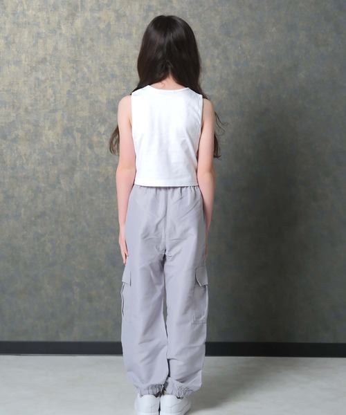 SHISKY(シスキー)の「クロップド 短丈 チビT タンクトップ(226-04)(タンクトップ・キッズ・チャコール/ミント/オレンジ/ネイビー/パープル/ブラック/杢グレー/オフホワイト・150/160/110/120/130/140)」の20枚目の写真