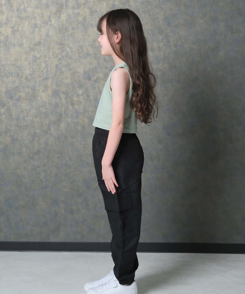 SHISKY(シスキー)の「クロップド 短丈 チビT タンクトップ(226-04)(タンクトップ・キッズ・チャコール/ミント/オレンジ/ネイビー/パープル/ブラック/杢グレー/オフホワイト・150/160/110/120/130/140)」の13枚目の写真