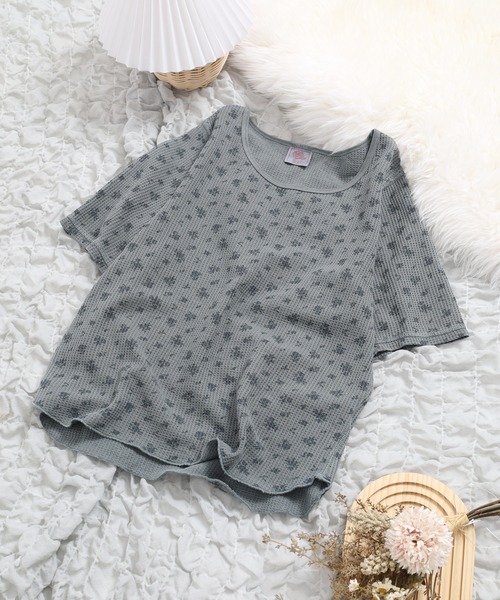 JEMORGAN(ジェーイーモーガン)の「JEMORGAN ワッフル花柄ピグメント加工H/Sクルー(パック)(Tシャツ/カットソー・レディース・ブルー/グレー/イエロー・F)」の1枚目の写真