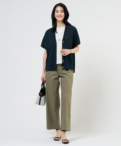 J.PRESS(ジェイプレス)の「【2WAY】コットンスムース フレンチスリーブ カットソー(Tシャツ/カットソー・レディース・ブラウン系/サックスブルー系/ホワイト系/ライトグリーン系/ネイビー系/ライトグレー系・T13/T15)」の11枚目の写真