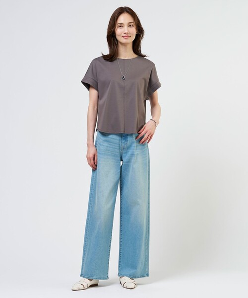 J.PRESS(ジェイプレス)の「【2WAY】コットンスムース フレンチスリーブ カットソー(Tシャツ/カットソー・レディース・ブラウン系/サックスブルー系/ホワイト系/ライトグリーン系/ネイビー系/ライトグレー系・T13/T15)」の12枚目の写真