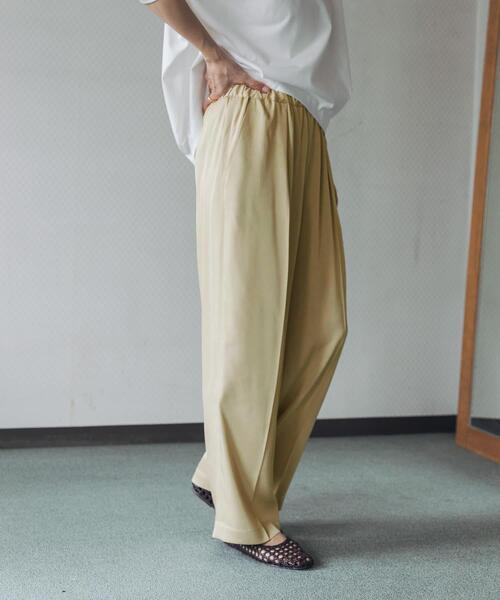 URBAN RESEARCH DOORS(アーバンリサーチドアーズ)の「トロミタックギャザーパンツ(その他パンツ・レディース・ベージュ/ブラック・FREE)」の12枚目の写真