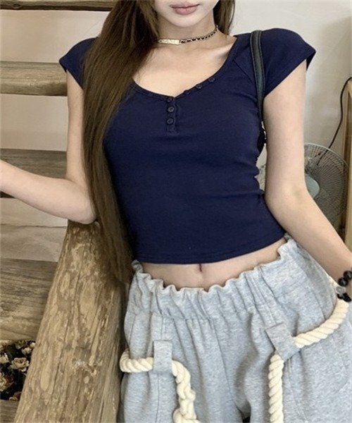 FREE STYLISTS(フリー スタイリスト)の「襟ボタン半袖Tシャツ(Tシャツ/カットソー・レディース・イエロー/ダークブルー/ピンク/ホワイト・L/M/S/XL)」の2枚目の写真