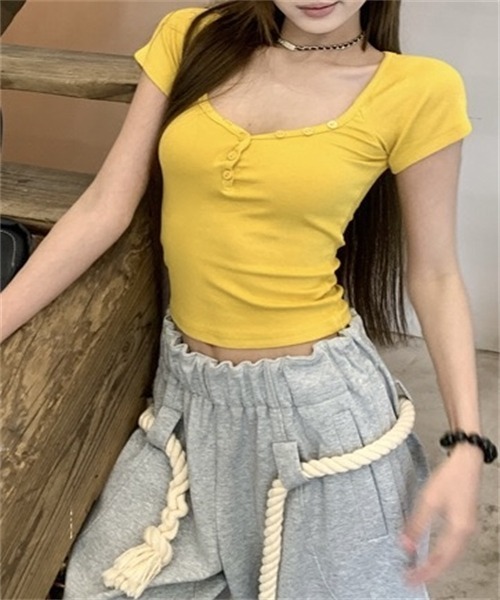 FREE STYLISTS(フリー スタイリスト)の「襟ボタン半袖Tシャツ(Tシャツ/カットソー・レディース・イエロー/ダークブルー/ピンク/ホワイト・L/M/S/XL)」の3枚目の写真