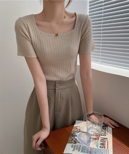 Aelina（エリナ）の「アイシスレースボディシェイプニットTシャツ（ニット/セーター・レディース・ブラック/ブルー/ホワイト/イエロー/ベージュ・FREE）」の20枚目の写真
