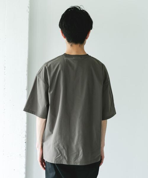 URBAN RESEARCH DOORS(アーバンリサーチドアーズ)の「『吸水速乾/抗ピリング/UVカット/接触冷感』PERFECTEX メッシュショートスリーブ Tシャツ(Tシャツ/カットソー・メンズ・モカ/ブラック/ライトグレー・MEDIUM/X-LARGE/LARGE)」の13枚目の写真