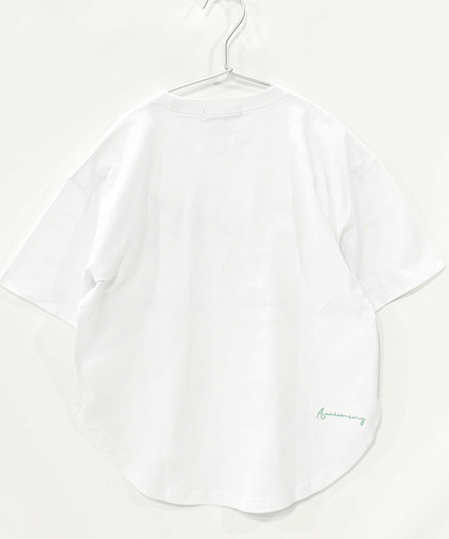THE CASUAL(カジュアル)の「グラフィックプリント オーバーサイズ Tシャツ(Tシャツ/カットソー・キッズ・チャコール/ブラック系その他/ホワイト系その他/杢グレー/ブラック/オフホワイト・150cm/140cm/130cm/120cm/110cm/160cm)」の8枚目の写真