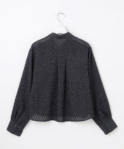自由区(ジユウク)の「シアーカットジャガードクロップド シャツブラウス(シャツ/ブラウス・レディース・サックスブルー系/ベージュ系/グレー系・40/38)」の16枚目の写真