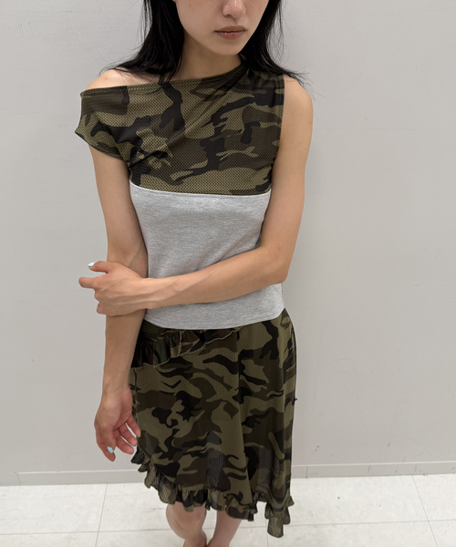 Oriens JOURNAL STANDARD(オリエンス ジャーナルスタンダード)の「カモフラージュメッシュパネルTEE(Tシャツ/カットソー・レディース・グリーン/グレー・FREE)」の11枚目の写真