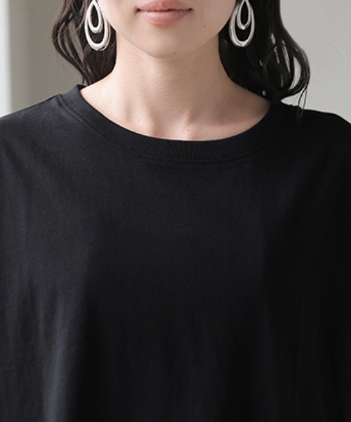 HUG.U(ハグユー)の「アシメスリットオーバーサイズTシャツ(Tシャツ/カットソー・レディース・ホワイト/ブラック・FREE)」の15枚目の写真