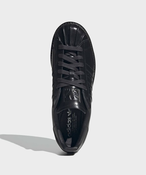 adidas(アディダス)の「スーパースター ラックス / SUPERSTAR LUX / アディダスオリジナルス adidas Originals(スニーカー・メンズ・ブラック・29.0cm/28.5cm/28.0cm/27.5cm/27.0cm/26.5cm/26.0cm/25.5cm/25.0cm/24.5cm/24.0cm/23.5cm/23.0cm/22.5cm)」の2枚目の写真