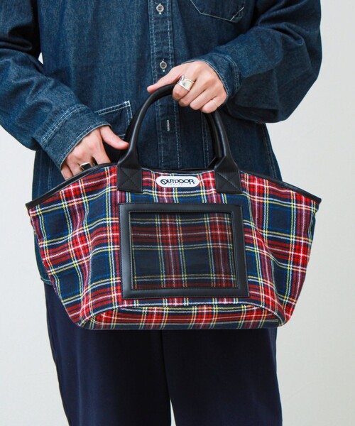 OUTDOOR PRODUCTS(アウトドアプロダクツ)の「【WEB限定】【OUTDOOR PRODUCTS】ジャガードマルシェバッグ(トートバッグ・メンズ・ブラック/ネイビー・FREE)」の1枚目の写真