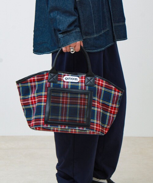 OUTDOOR PRODUCTS(アウトドアプロダクツ)の「【WEB限定】【OUTDOOR PRODUCTS】ジャガードマルシェバッグ(トートバッグ・メンズ・ブラック/ネイビー・FREE)」の3枚目の写真