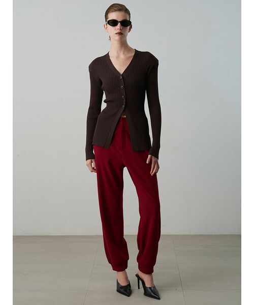 Henon.(ヘノン)の「スリムテーパードパンツ(その他パンツ・レディース・レッド/ブラック・36/38)」の2枚目の写真