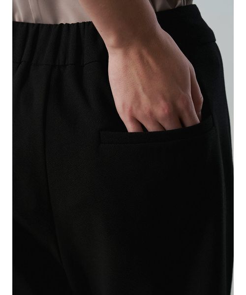 Henon.(ヘノン)の「スリムテーパードパンツ(その他パンツ・レディース・レッド/ブラック・36/38)」の13枚目の写真