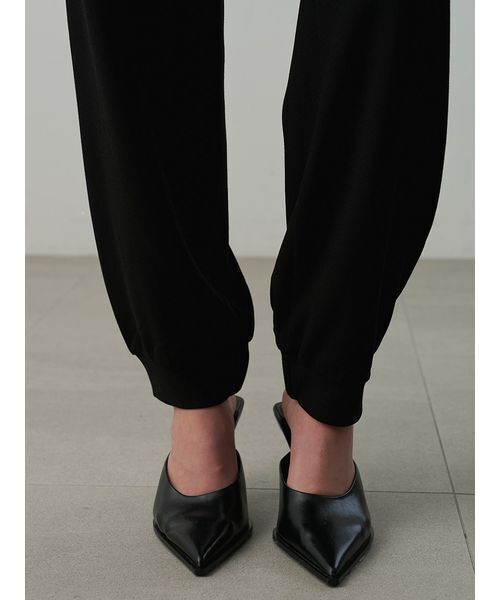 Henon.(ヘノン)の「スリムテーパードパンツ(その他パンツ・レディース・レッド/ブラック・36/38)」の14枚目の写真