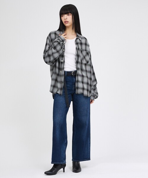 REMI RELIEF(レミレリーフ)の「【REMI RELIEF / レミレリーフ】レーヨンオンブレーチェックシャツ(シャツ/ブラウス・レディース・グレー/ブラック・フリー)」の8枚目の写真