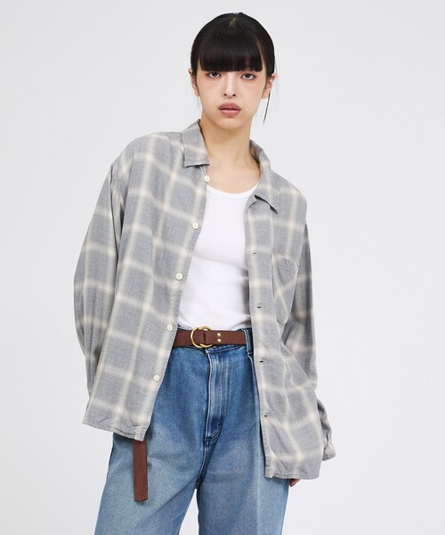 REMI RELIEF(レミレリーフ)の「【REMI RELIEF / レミレリーフ】レーヨンオンブレーチェックシャツ(シャツ/ブラウス・レディース・グレー/ブラック・フリー)」の18枚目の写真