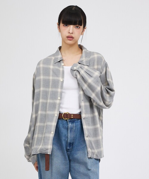 REMI RELIEF(レミレリーフ)の「【REMI RELIEF / レミレリーフ】レーヨンオンブレーチェックシャツ(シャツ/ブラウス・レディース・グレー/ブラック・フリー)」の19枚目の写真