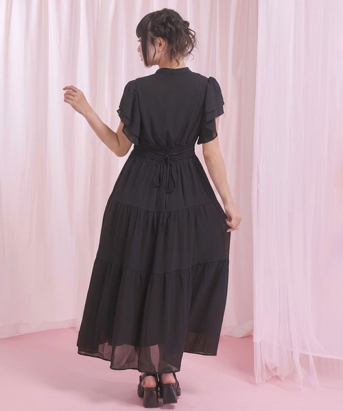 DearMyLoveRose（ディアマイラブローズ）の「デコルテオープンティアードロングワンピース【大きいサイズあり】（シャツワンピース・レディース・ホワイト/ブラック/ラベンダー・M-L/L～LL/LL～3L）」の5枚目の写真