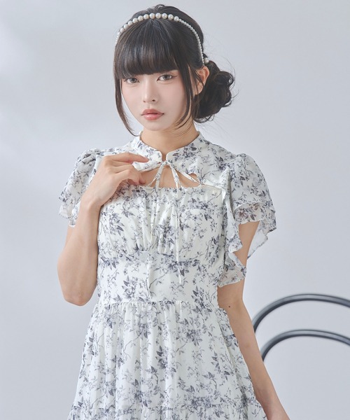 DearMyLoveRose（ディアマイラブローズ）の「デコルテオープンティアードロングワンピース【大きいサイズあり】（シャツワンピース・レディース・ホワイト/ブラック/ラベンダー・M-L/L～LL/LL～3L）」の8枚目の写真