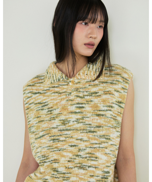 THEENDQUESTION（ジエンドクエスチョン）の「Wool boucle vest / GREEN（ベスト・レディース・その他・1/2）」の3枚目の写真