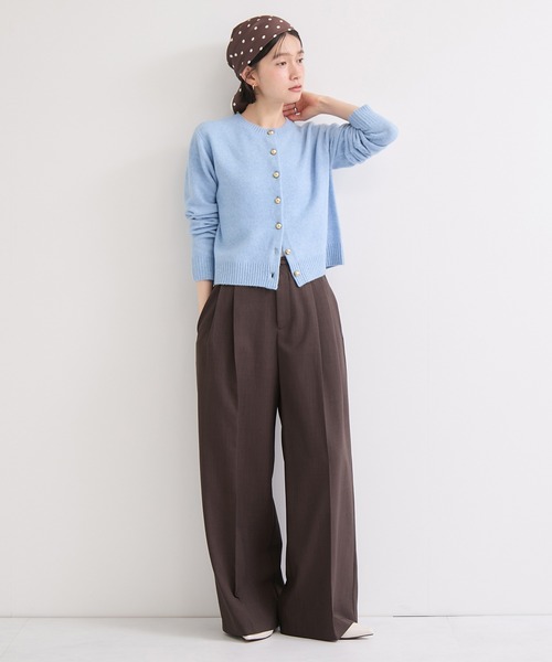 le cercle ADAM ET ROPE'(ルセルクルアダムエロペ)の「ゴールドボタンショートカーディガン(カーディガン/ボレロ・レディース・ブラック/ホワイト/サックスブルー/グレー・FREE)」の11枚目の写真