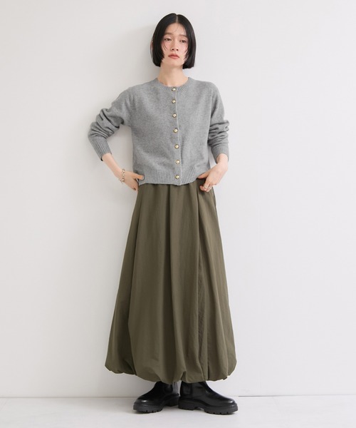 le cercle ADAM ET ROPE'(ルセルクルアダムエロペ)の「ゴールドボタンショートカーディガン(カーディガン/ボレロ・レディース・ブラック/ホワイト/サックスブルー/グレー・FREE)」の12枚目の写真