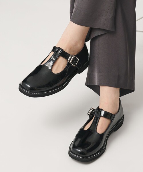 BEAUTY&YOUTH UNITED ARROWS(ビューティーアンドユースユナイテッドアローズ)の「レザーライク Tストラップ ローファー(ローファー・レディース・ブラック・37/36/38)」の3枚目の写真