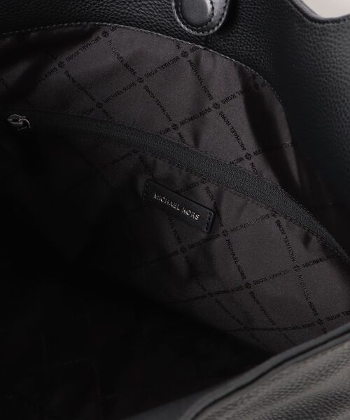 MICHAEL KORS（マイケルコース）の「COOPER ソフト トート（トートバッグ・メンズ・ブラック・FREE）」の4枚目の写真