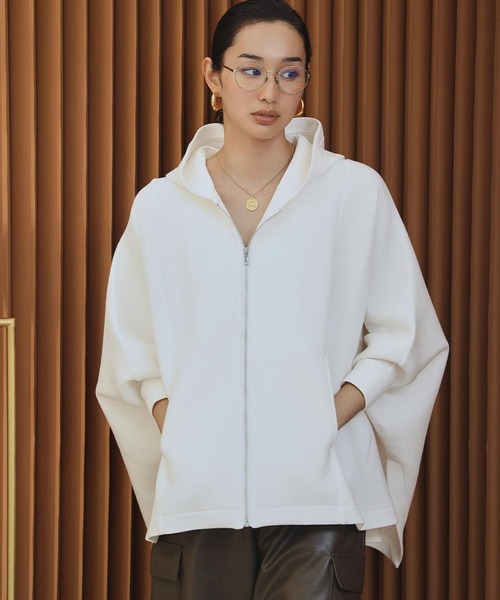 ELFRANK(エルフランク)の「【2026AW】【M~Lサイズ展開】オーバーサイズジップアップポンチョパーカー《着用動画あり》(パーカー・レディース・オフホワイト/ブラック・L/M)」の2枚目の写真
