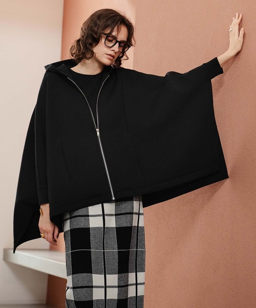 ELFRANK(エルフランク)の「【2026AW】【M~Lサイズ展開】オーバーサイズジップアップポンチョパーカー《着用動画あり》(パーカー・レディース・オフホワイト/ブラック・L/M)」の1枚目の写真
