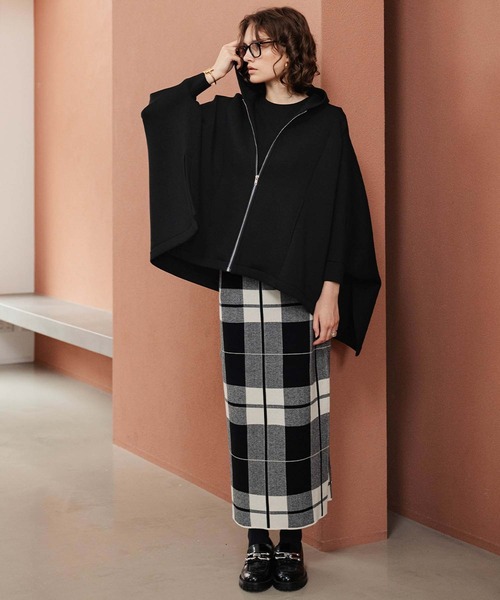 ELFRANK(エルフランク)の「【2026AW】【M~Lサイズ展開】オーバーサイズジップアップポンチョパーカー《着用動画あり》(パーカー・レディース・オフホワイト/ブラック・L/M)」の4枚目の写真