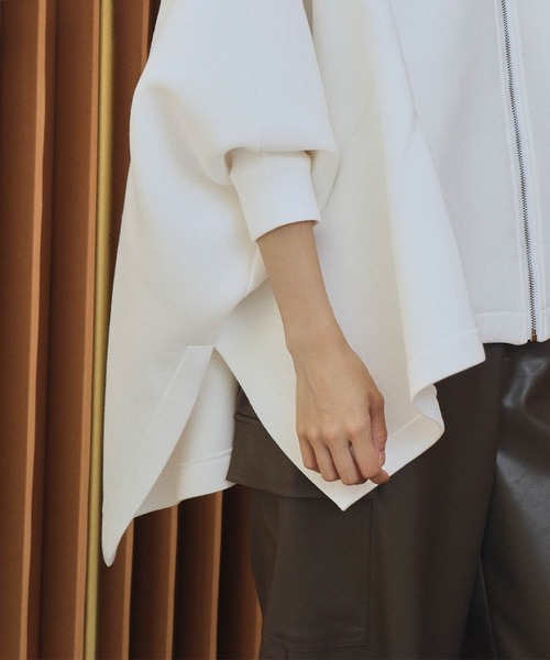 ELFRANK(エルフランク)の「【2026AW】【M~Lサイズ展開】オーバーサイズジップアップポンチョパーカー《着用動画あり》(パーカー・レディース・オフホワイト/ブラック・L/M)」の18枚目の写真