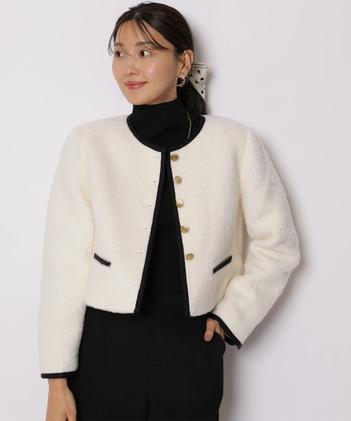 JUSGLITTY(ジャスグリッティー)の「ブークレパイピングジャコット(ダウンジャケット/コート・レディース・オフホワイト/ピンク/ベージュ/ブラック・1/2)」の1枚目の写真