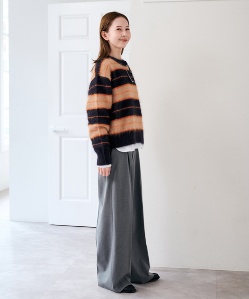 U by SPICK&SPAN(ユーバイスピックアンドスパン)の「裏起毛タックパンツ(スラックス・レディース・チャコールグレー/ブラウン・36/38)」の4枚目の写真