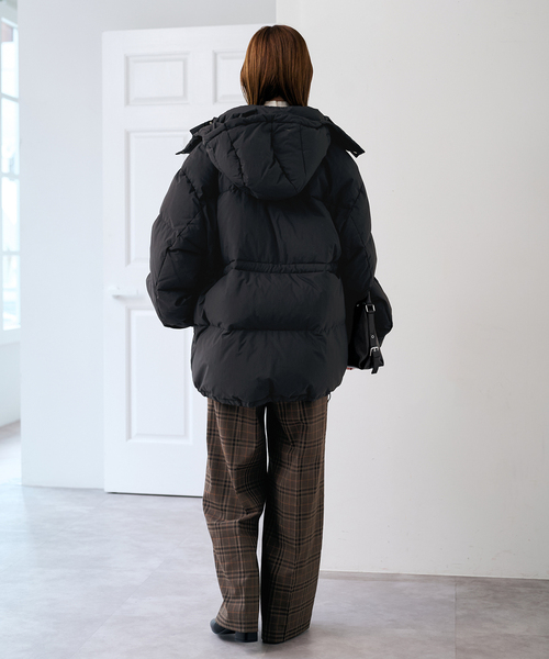 U by SPICK&SPAN(ユーバイスピックアンドスパン)の「裏起毛タックパンツ(スラックス・レディース・チャコールグレー/ブラウン・36/38)」の13枚目の写真